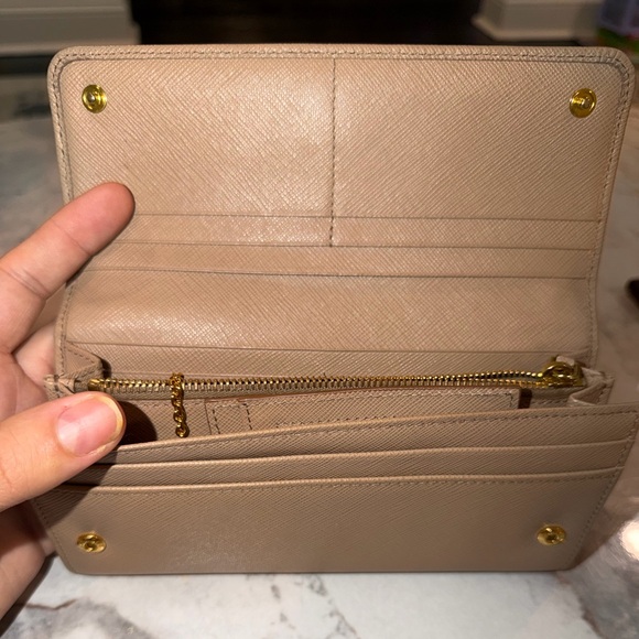 Prada Beige Leather Wallet - Picture 6 of 15